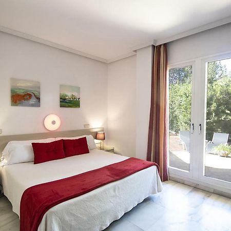 Hospedium Hotel Apartamentos Simon Verde Mairena del Aljarafe Kültér fotó