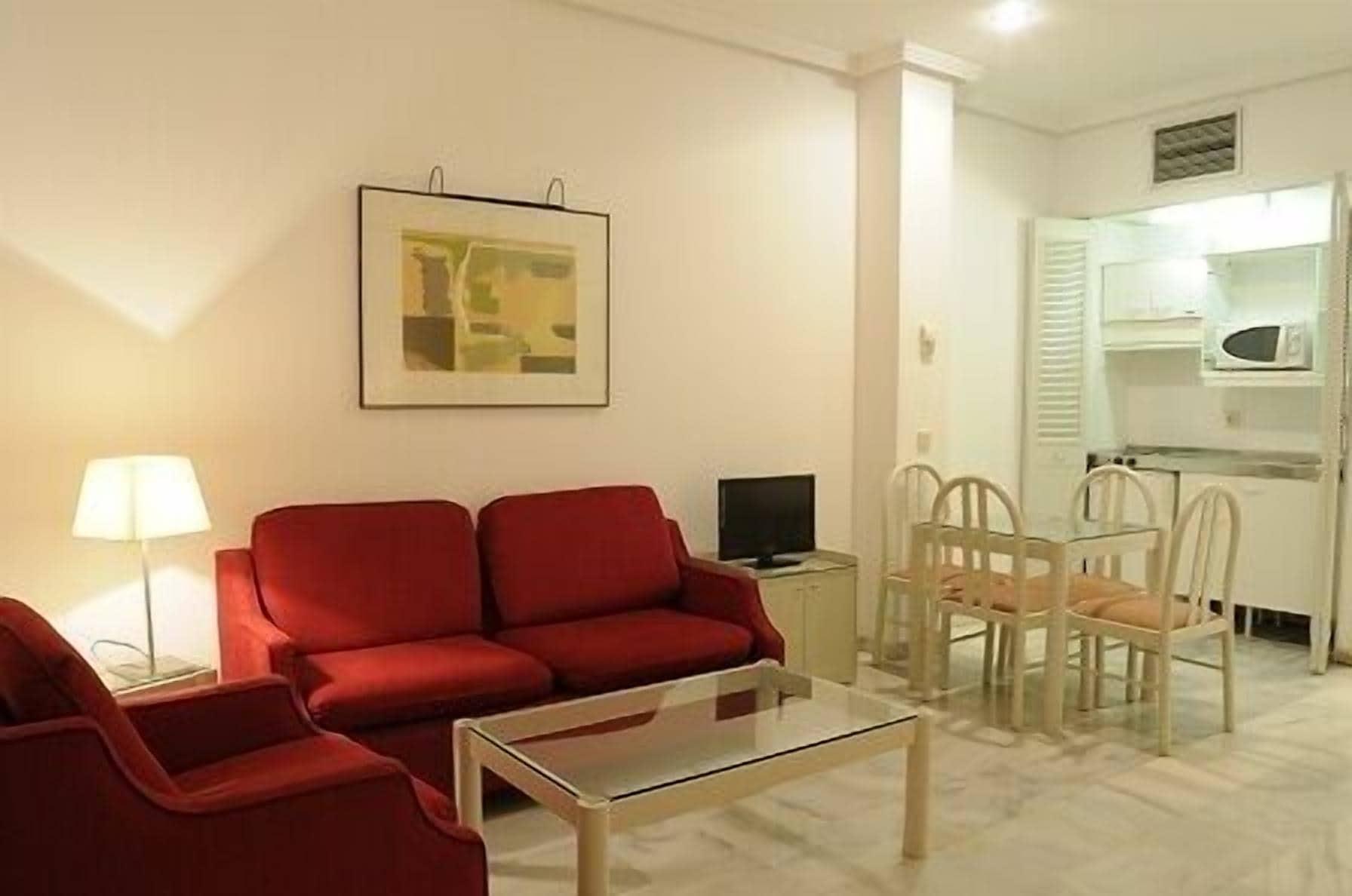 Hospedium Hotel Apartamentos Simon Verde Mairena del Aljarafe Kültér fotó