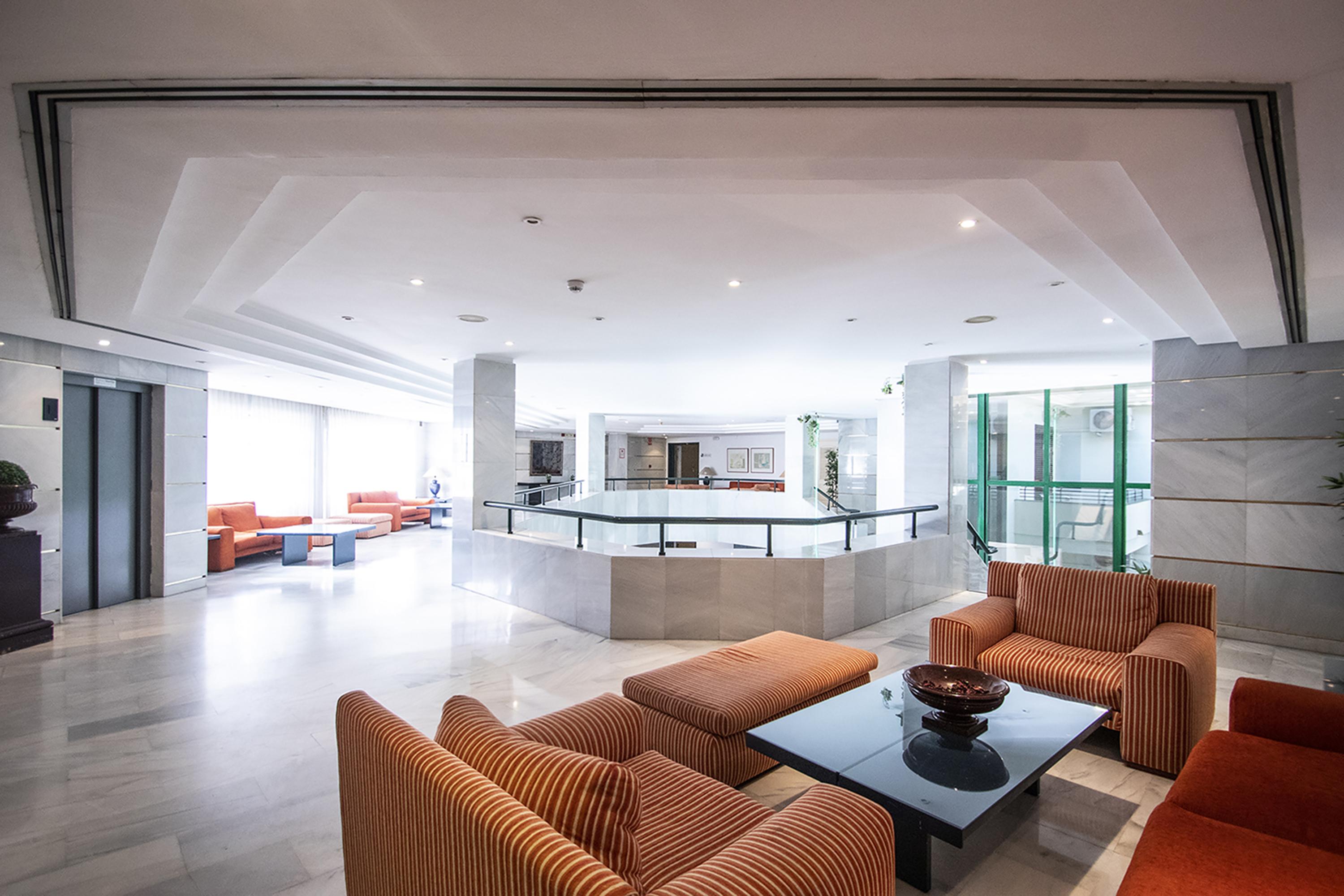 Hospedium Hotel Apartamentos Simon Verde Mairena del Aljarafe Kültér fotó