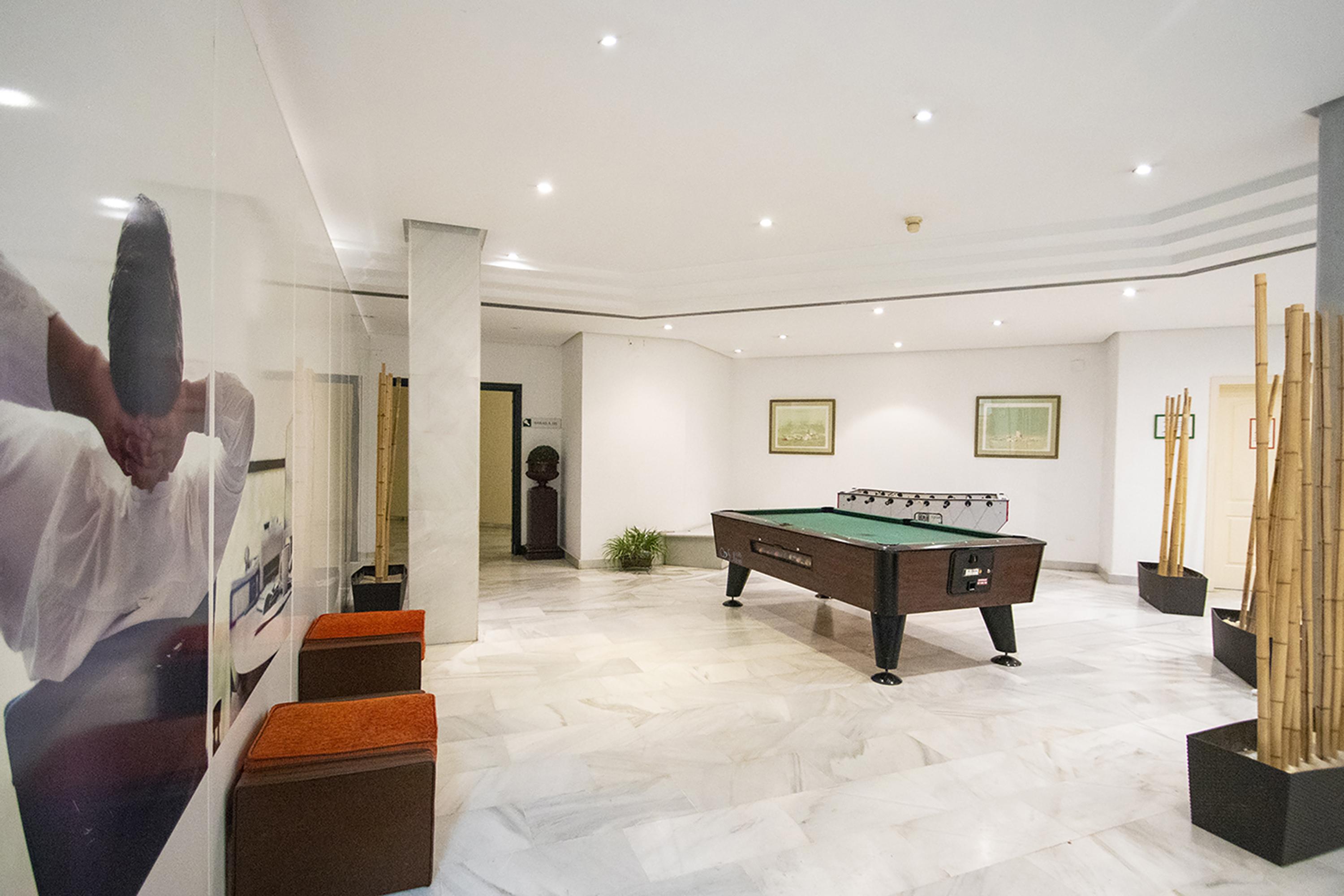 Hospedium Hotel Apartamentos Simon Verde Mairena del Aljarafe Kültér fotó