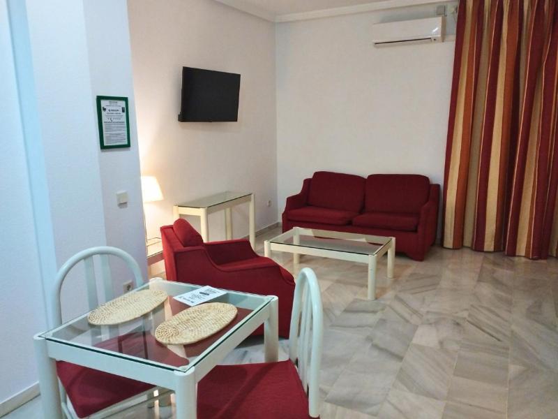 Hospedium Hotel Apartamentos Simon Verde Mairena del Aljarafe Kültér fotó