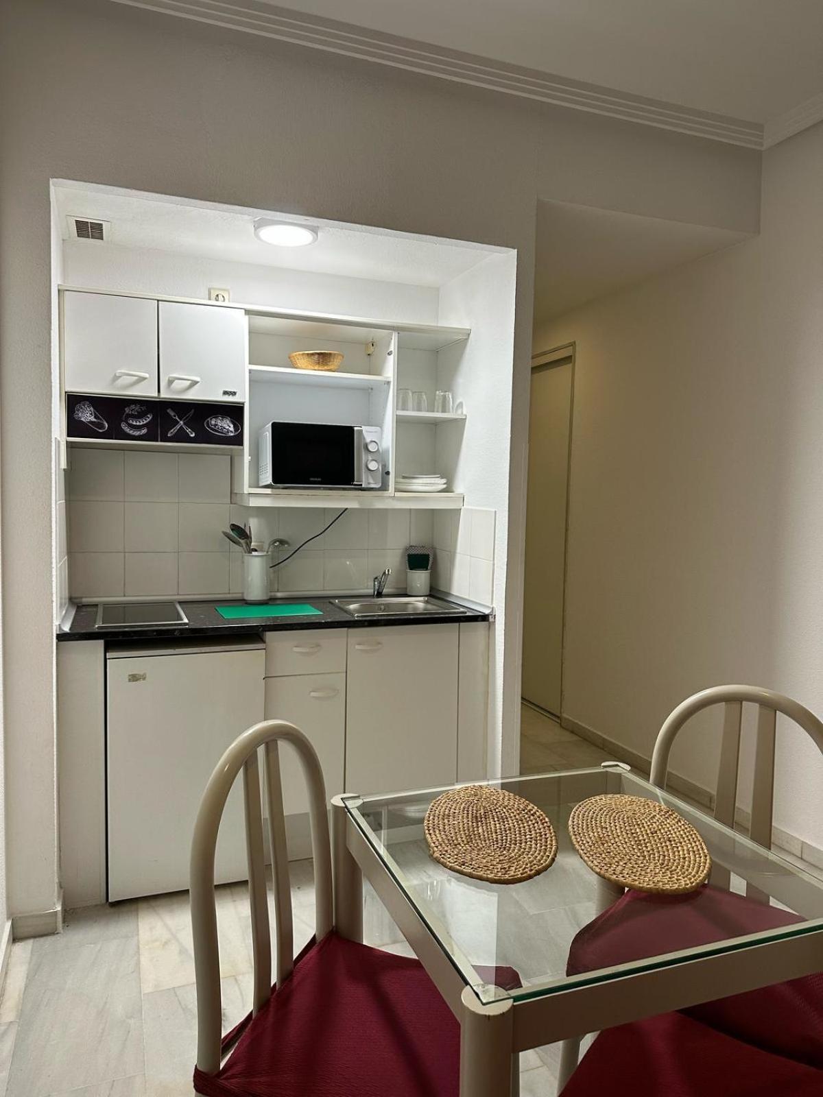 Hospedium Hotel Apartamentos Simon Verde Mairena del Aljarafe Kültér fotó