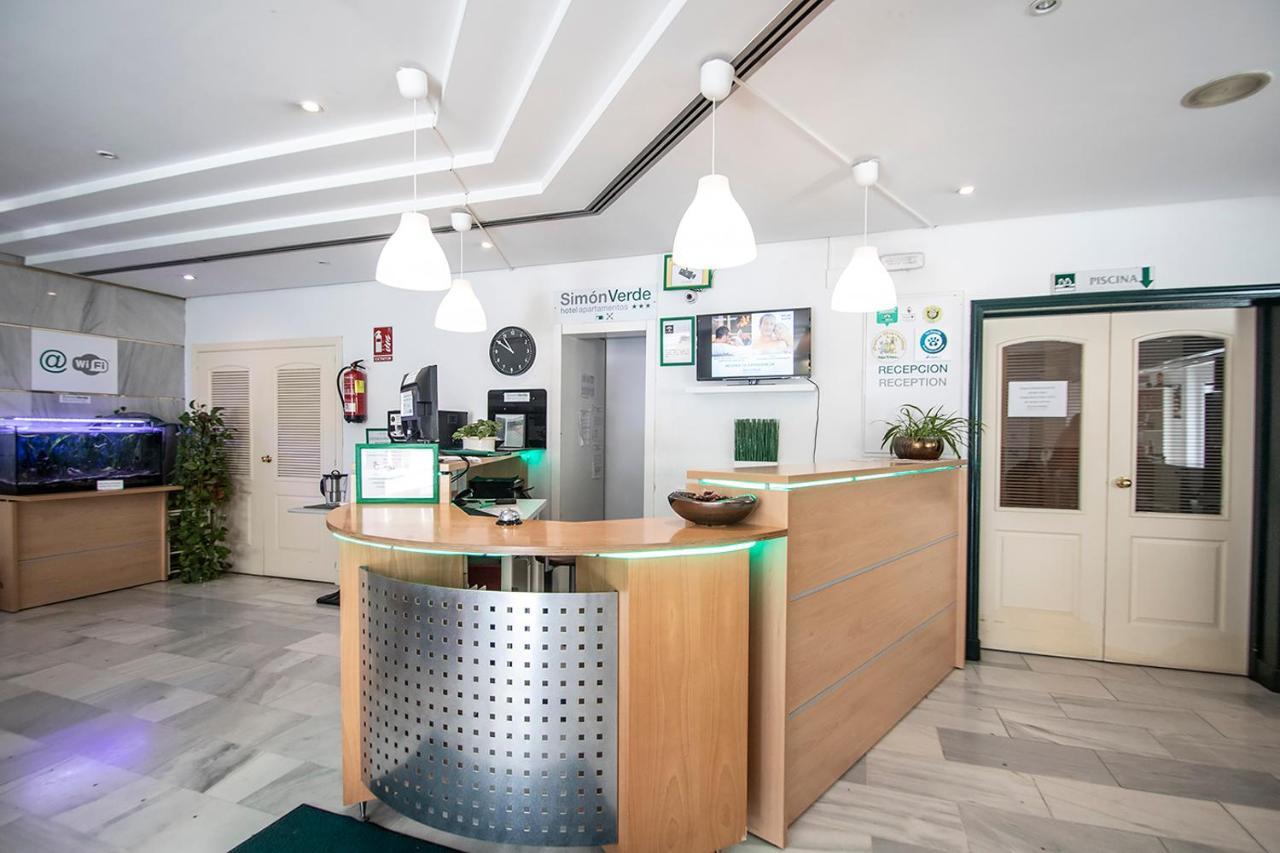 Hospedium Hotel Apartamentos Simon Verde Mairena del Aljarafe Kültér fotó